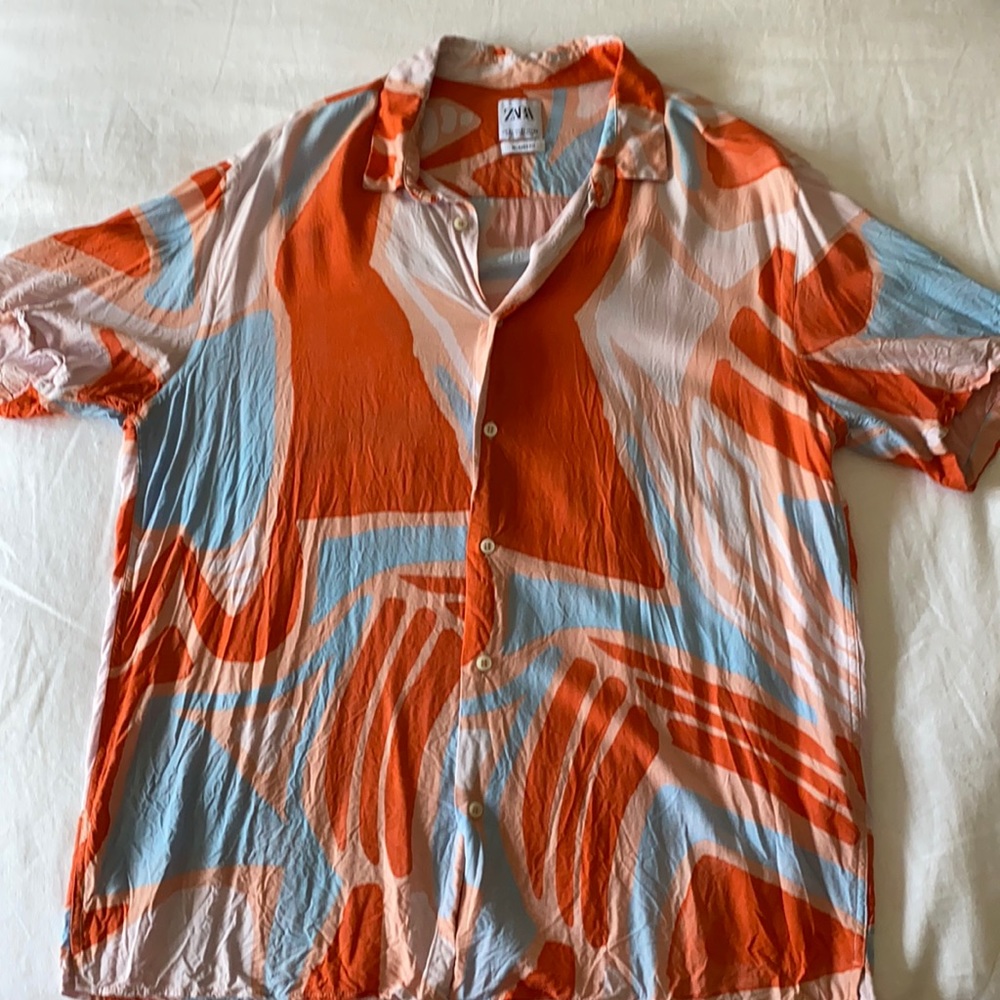 Men’s Zara patterned button down.